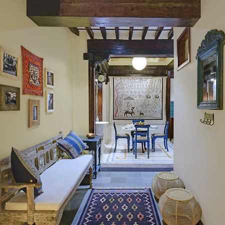 Dodhia Haveli Hotell Ahmedabad Exteriör bild
