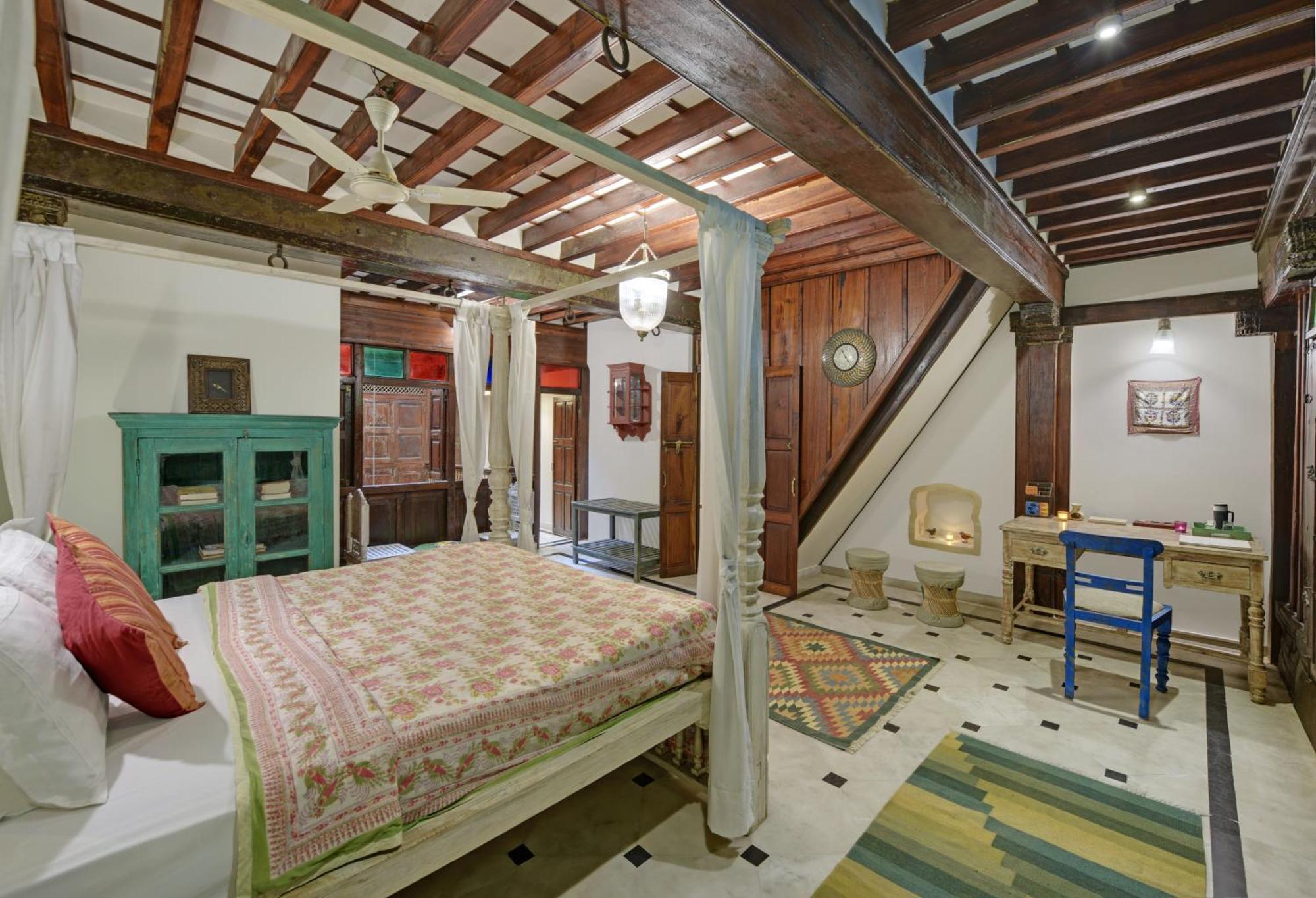 Dodhia Haveli Hotell Ahmedabad Exteriör bild