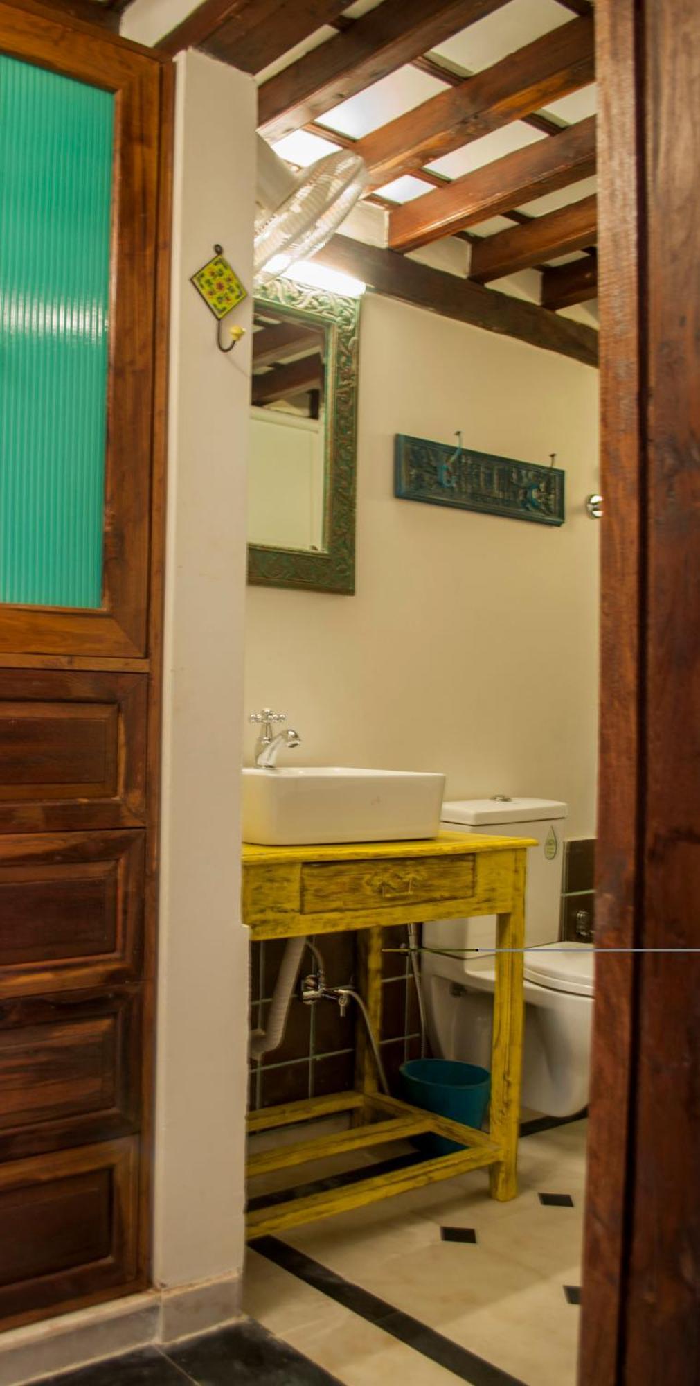 Dodhia Haveli Hotell Ahmedabad Rum bild
