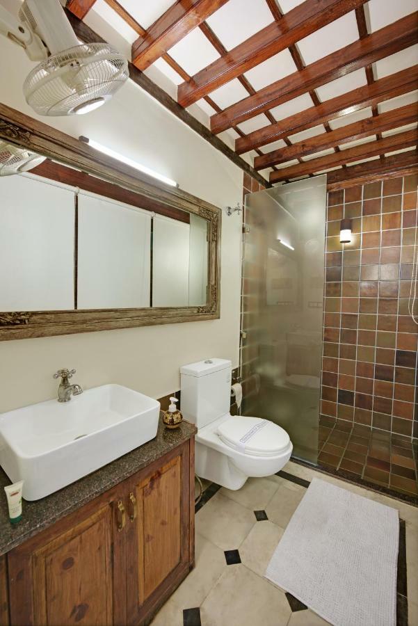 Dodhia Haveli Hotell Ahmedabad Exteriör bild